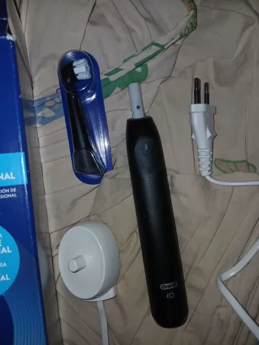 Escova Eletrica Oral B Io 2 series nova, nunca usada
