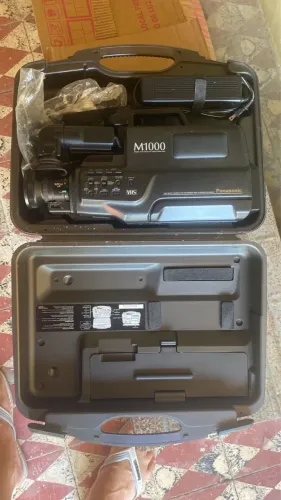 Câmera Filmadora VHS M1000 Panasonic