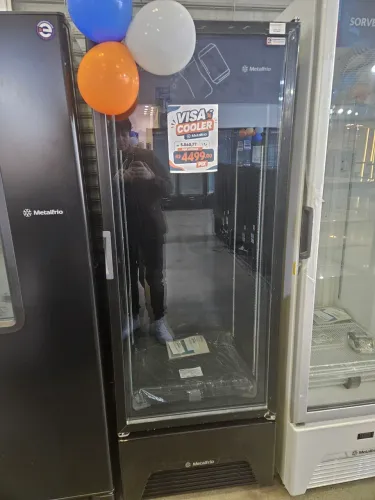 refrigerador expositor para bebidas 403 litros preto