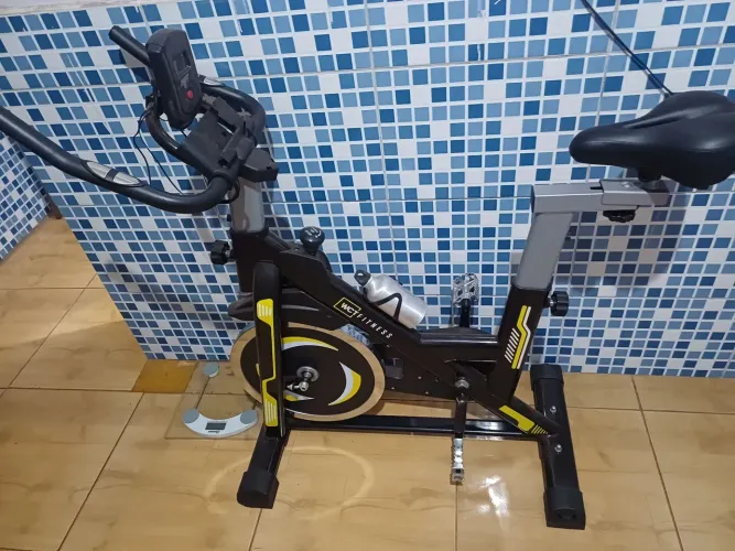 Bicicleta Ergométrica WCT FITNESS