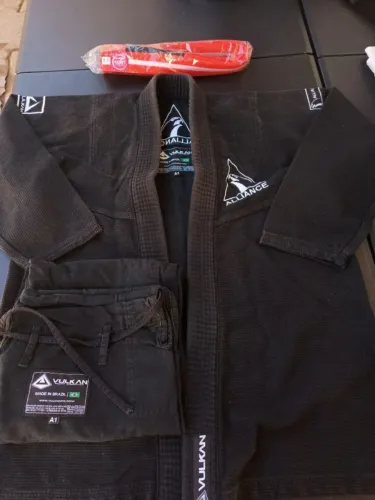 Kimono vulkan alliance a1 usado Jiu-Jitsu 