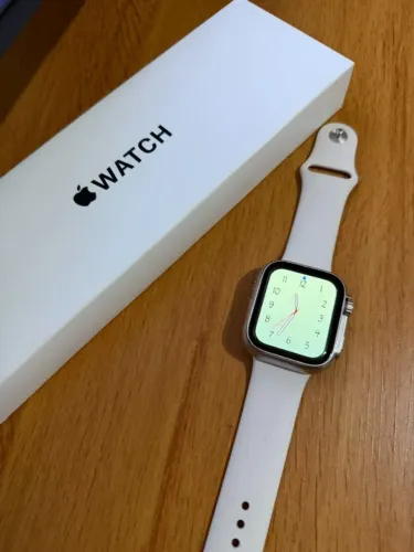 Apple Watch SE 2 44mm Starlight | 98% Bateria | Caixa Completa