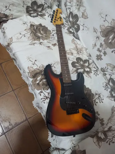 Vendo Guitarra!