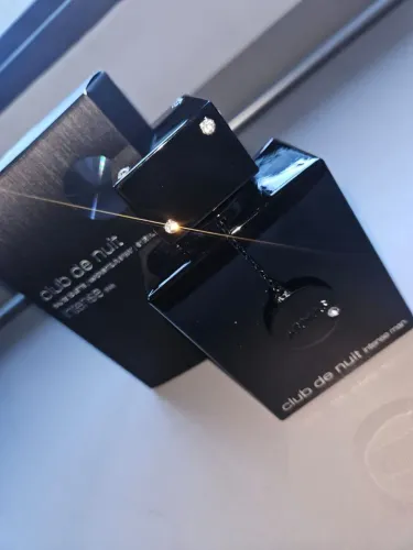 Perfume Armaf Club De Nuit Intense Man 105ml - Apenas 1 Borrifada!