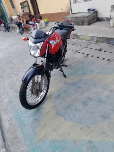 Moto Honda 2014 pedal