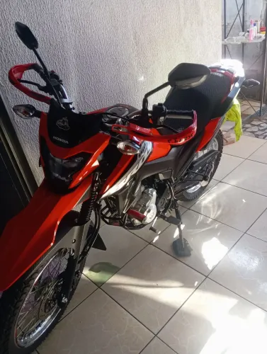 vende-se uma Bros 160 2026