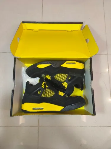 JORDAN 4 THUNDER ORIGINAL C/ CAIXA MODELO 2023 <br>MODELO ANO 2023