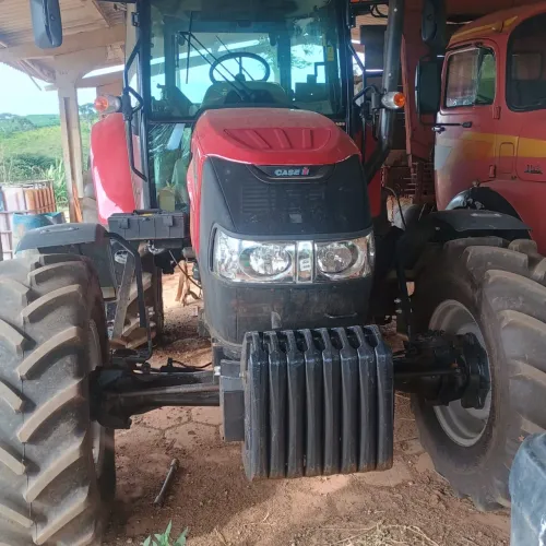 Trator Case 110M