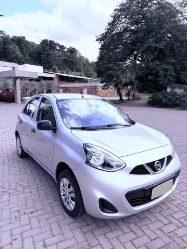Nissan March S 1.0 12V Flex 5P 2016