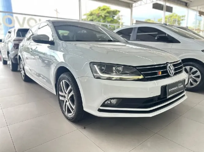Volkswagen Jetta Comfortline 1.4 TSI 16V 4P Aut. 2018