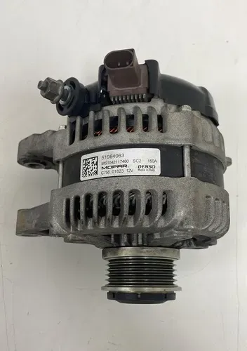 Alternador Jeep Compass 2023/2025 1.3 Cod:51984063 Usado Original