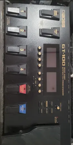 Pedaleira BOSS GT-100 (GT100) com HardCase