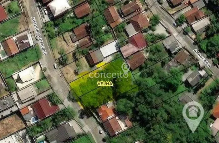 Terreno com 634m² à Venda na Velha!
