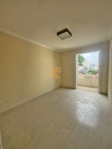 venda apartamento na rua jaragua bom retiro. 2 quartos,2 banheiros,1 sala e quarto de empr