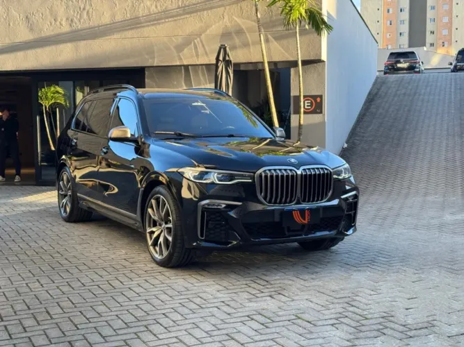 BMW X7 M50i 4.4 V8 Bi-TB AUT 2021