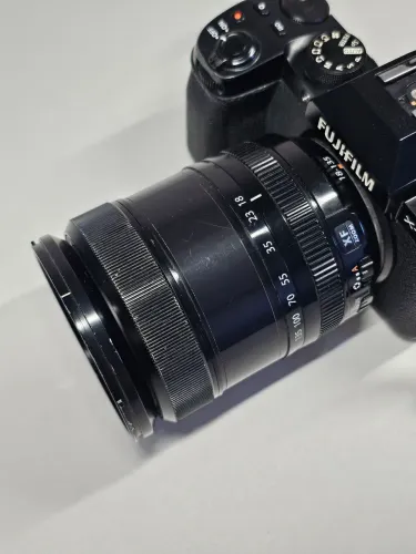 Lente Fujifilm XF 18-135mm R LM OIS WR f3.5-5.6