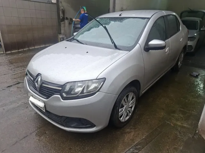 Renault Logan Expression Hi-flex 1.6 8V 4P 2014