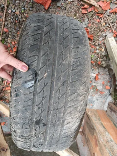 Pneu de camionete P255/60R15