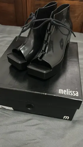 Sandália Melissa