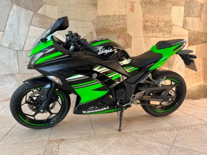 Kawasaki ninja 300 abs baixa kilometragem