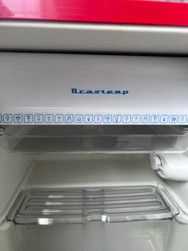 Geladeira retrot Brastemp vermelha 