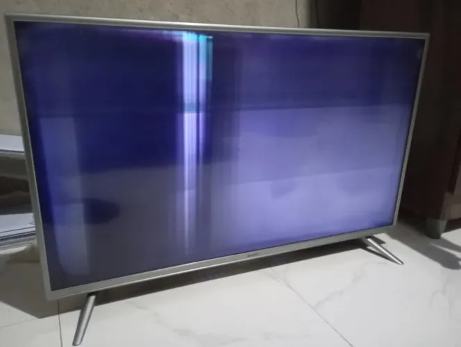 TV Semp Toshiba 43 polegadas 