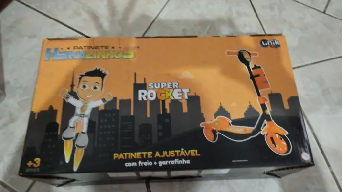 Patinete 3 rodas Novo, com freio + garrafinha