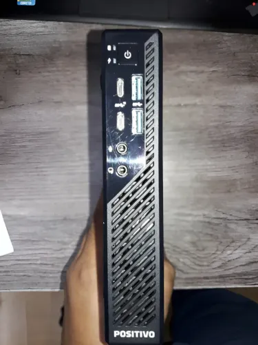 Mini computador Positivo Master C610 Core I3 6ªg 4gb Ssd 120gb 127/220v