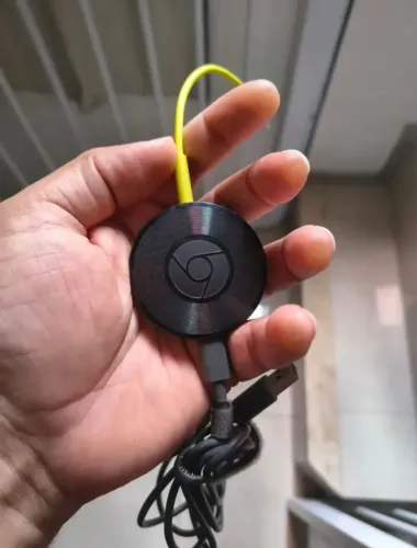 Google Chromecast Audio - Transforme qualquer som em Wi-Fi / Multiroom