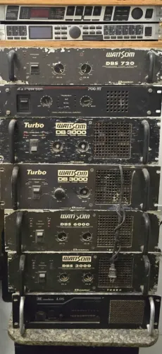 Processador de Efeitos, Amplificadores e Equipamentos de Som