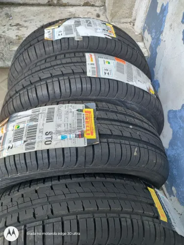 Kit 4 pneus 175/65 r14 Pirelli p400 evo