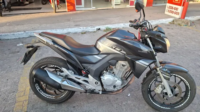 Cb twister 2022 único dono 