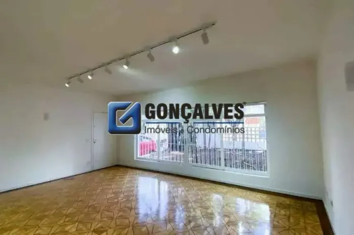 Sobrado Residencial 4 Quartos com 4 Vagas em Jardim do Mar, SBC