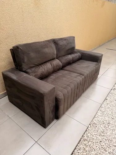 Sofá retrátil e reclinável 