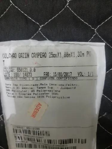 Colchão de molas semi novo casal
