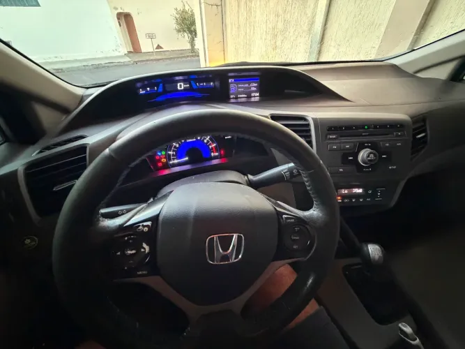 Honda Civic Sedan LXS 1.8/1.8 Flex 16V Mec. 4P 2014