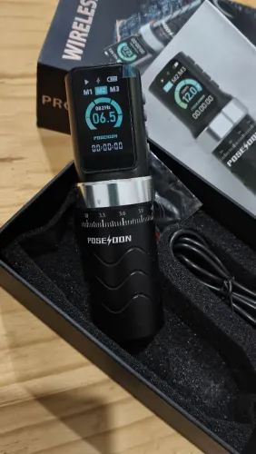 MÁQUINA DE TATUAGEM POSEIDON PEN + CURSO AJUSTÁVEL 2,4 A 4,2MM - GRAY