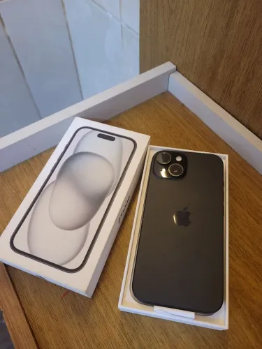 Iphone 15 128gb 89% bateria