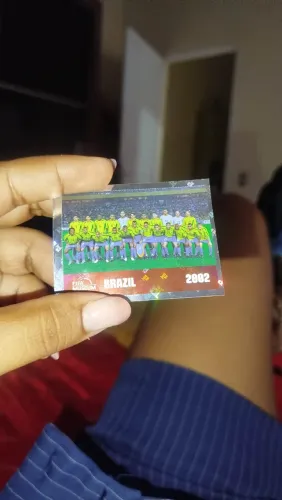 Figurinha brasil campeão copa de 2002 holográfica