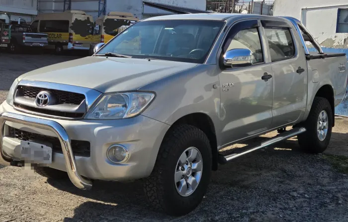 Toyota Hilux CD D4-d 4X4 2.5 16V 102cv TB Dies. 2011