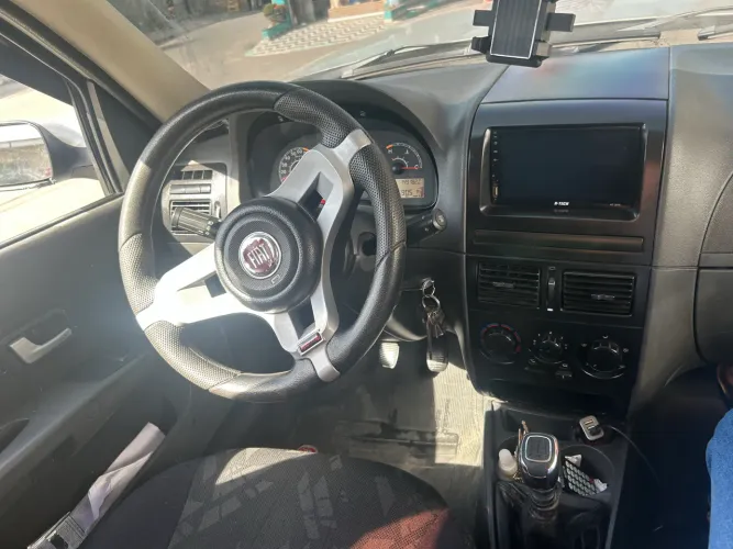 Fiat Siena EL 1.0 MPI Fire Flex 8V 4P 2010