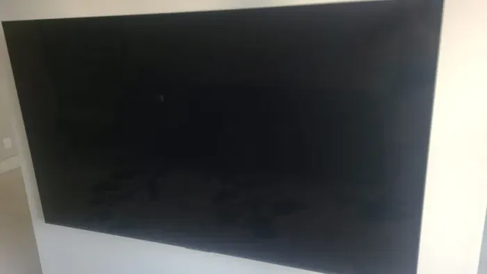 TV TCL 75 Polegadas Estragada - 4KC7K