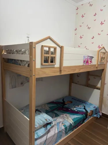 Beliche Infantil Estilo Casinha - Madeira Maciça (Semi-nova / Menos de 1 ano)