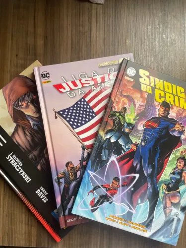 HQ Sindicato do Crime + Supermam Terra Um + Liga da Justiça da América (CAPA DURA)