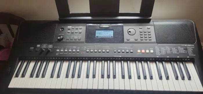 Yamaha Psr-e463
