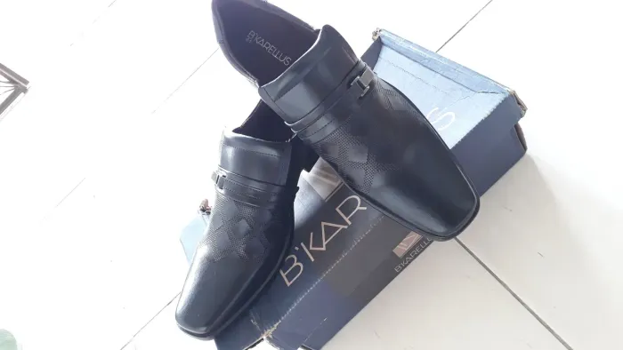 Sapato social B,Karellus comprado na casa pio novo nunca usado .