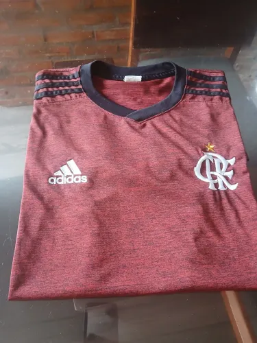 //LINDA CAMISA ADIDAS ORIGINAL FLAMENGO TAM. "G"- MALHA FRIA E CONFORTÁVEL 