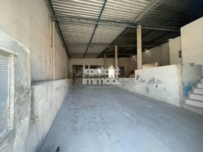 Galpão/Depósito/Armazém para alugar 584m² em Vila Barão