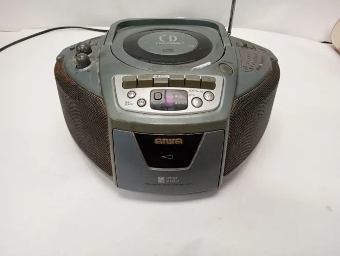 Som Aiwa - AM/FM + Tape Funcionando - Som Muito Bom