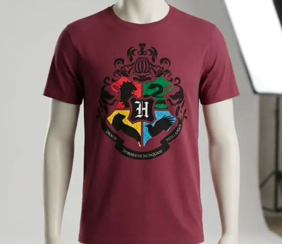 Camiseta Harry Potter Brasao Hogwarts Oficial C&A - Tam GG Nova